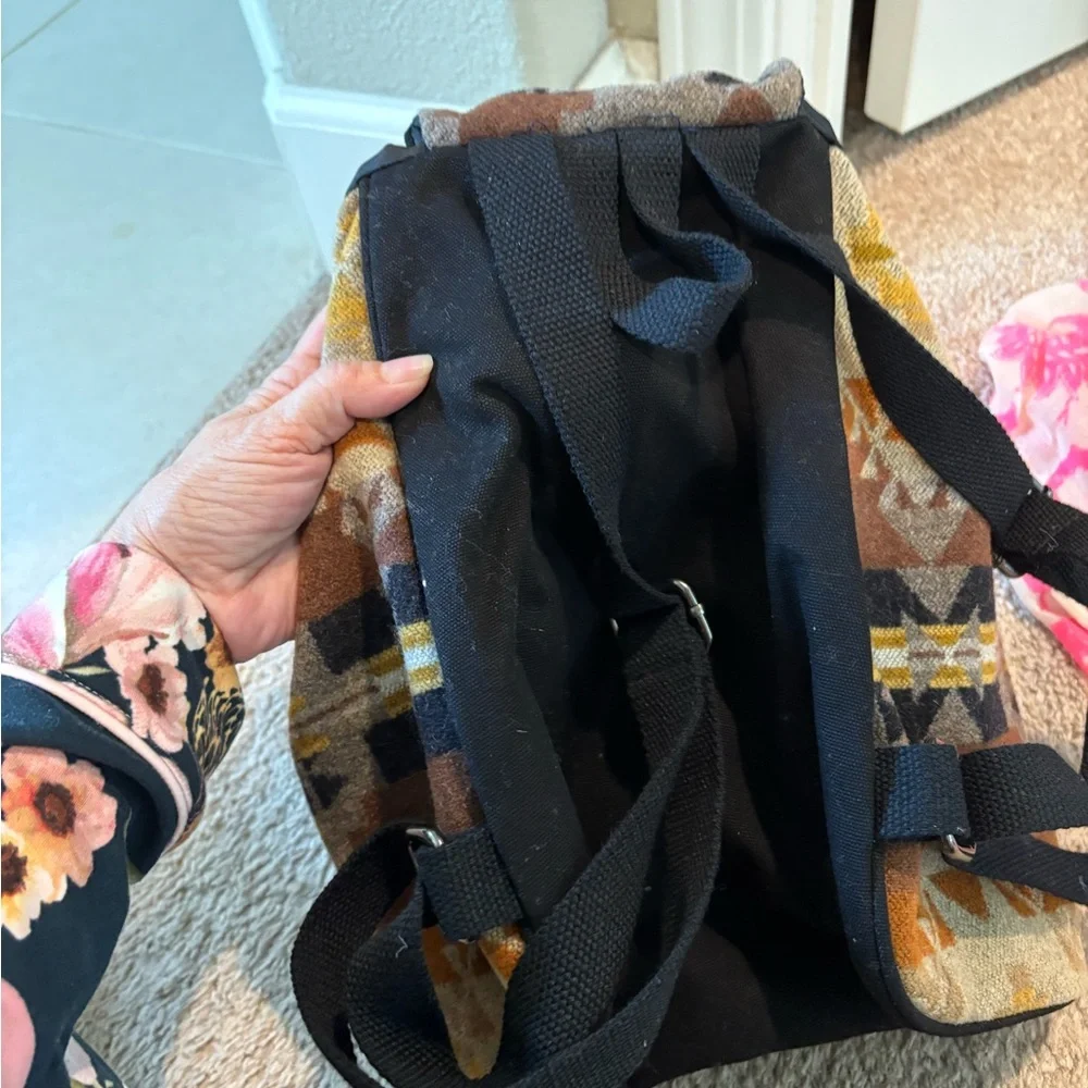 Pendleton Multicolor Geometric Backpack - Picture 3 of 5